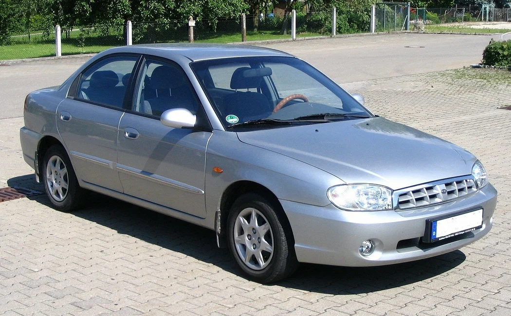 Kia Shuma