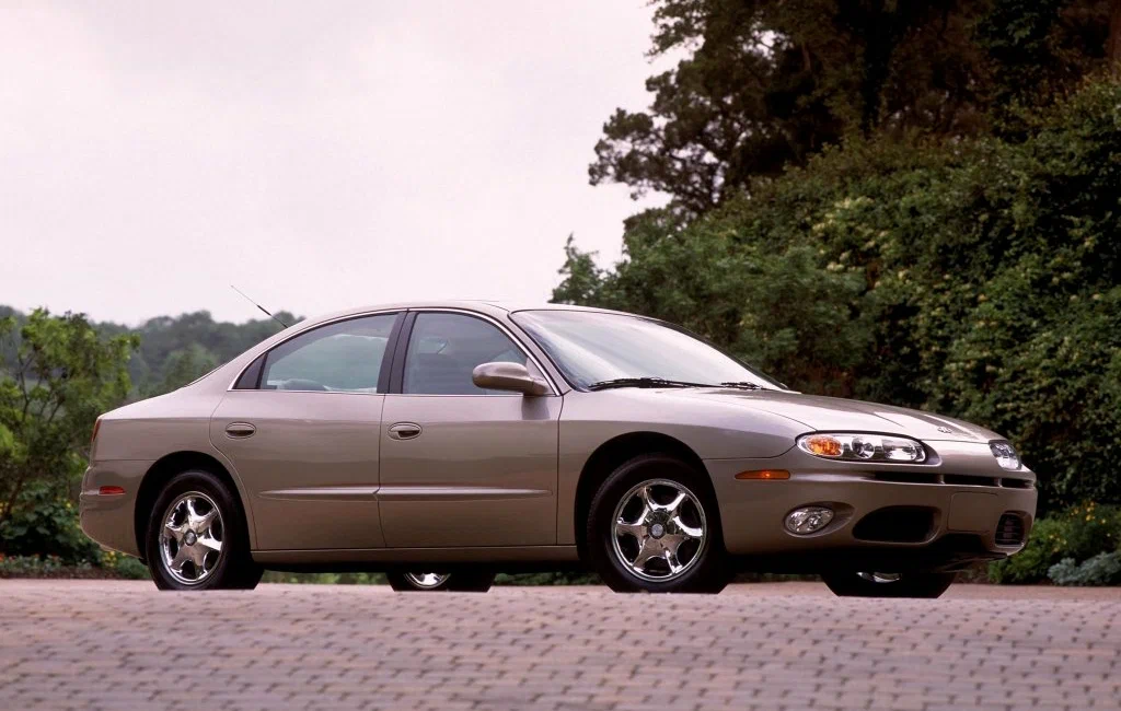 Oldsmobile Aurora