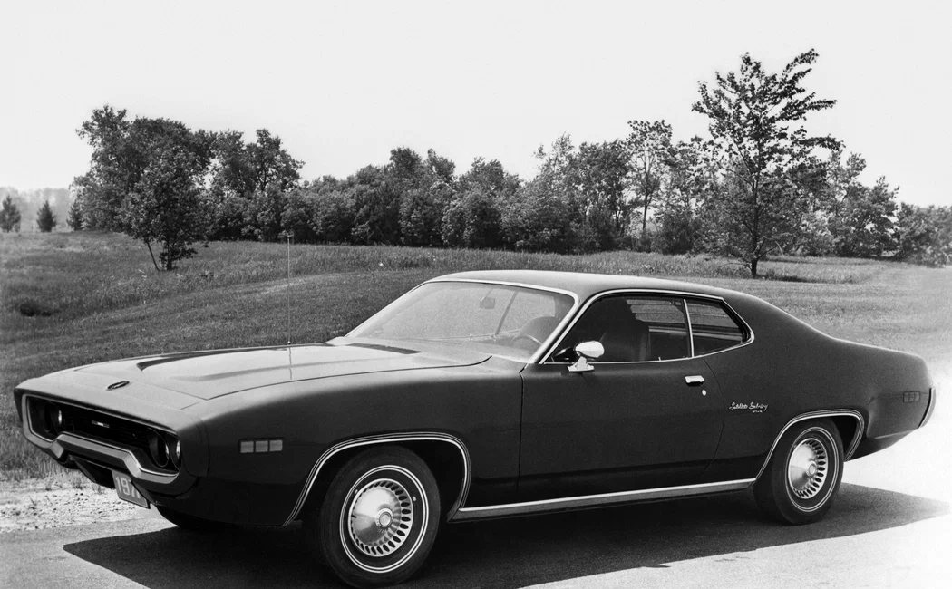 Plymouth Satellite