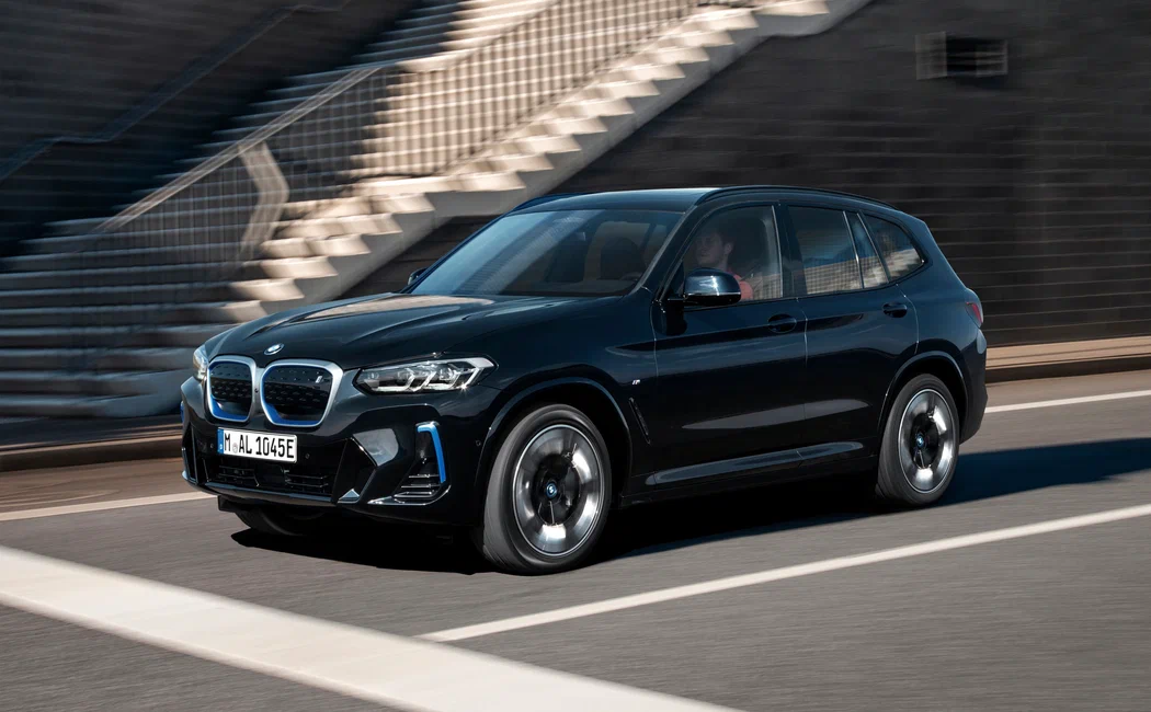 BMW iX3